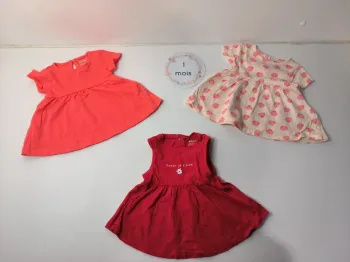 Lot 3 robes bébé fille 1 mois