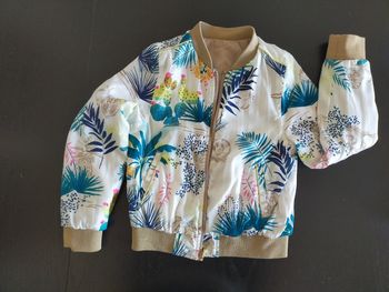 Veste légère Catimini taille 10 ans