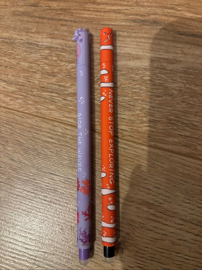 Lot de 2 stylos effaçables sous la mer ( hippocampe / poisson ) sans marque