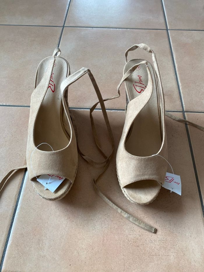 Sandales compensées 41 - photo numéro 3