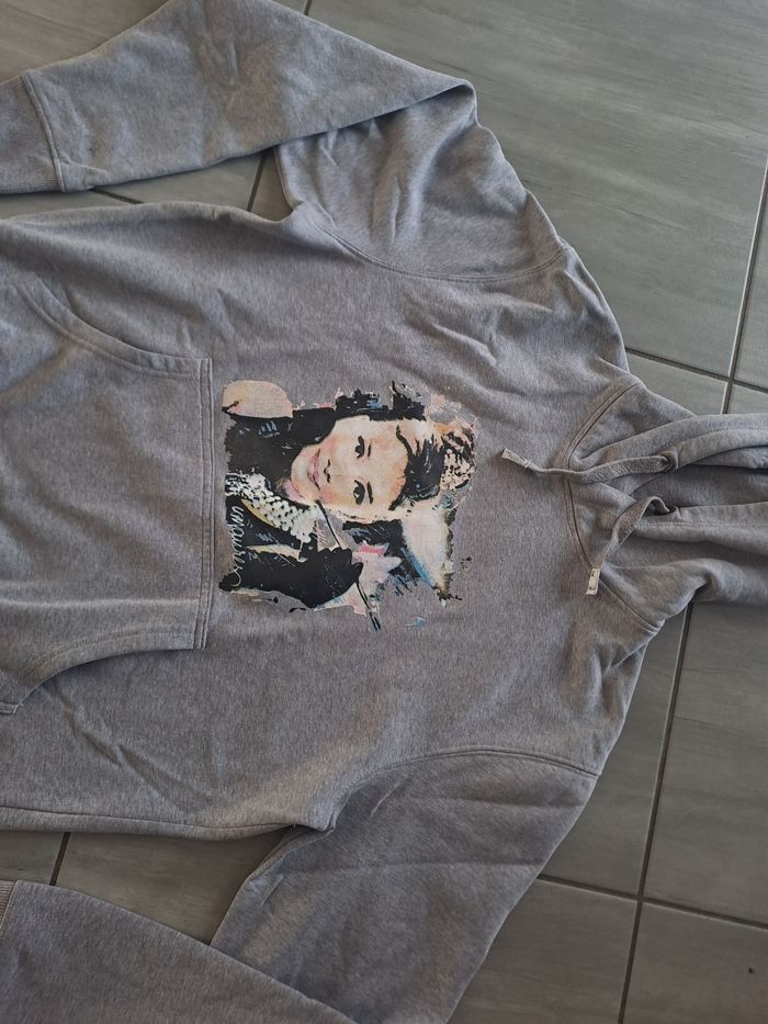 Sweat gris Audrey Hepburn Taille Small - photo numéro 5