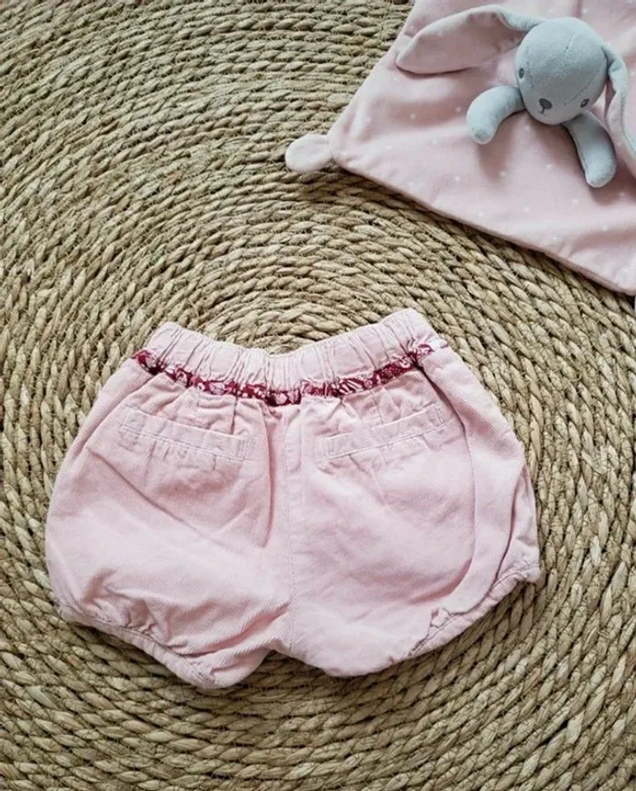 Short hiver 12mois - photo numéro 2