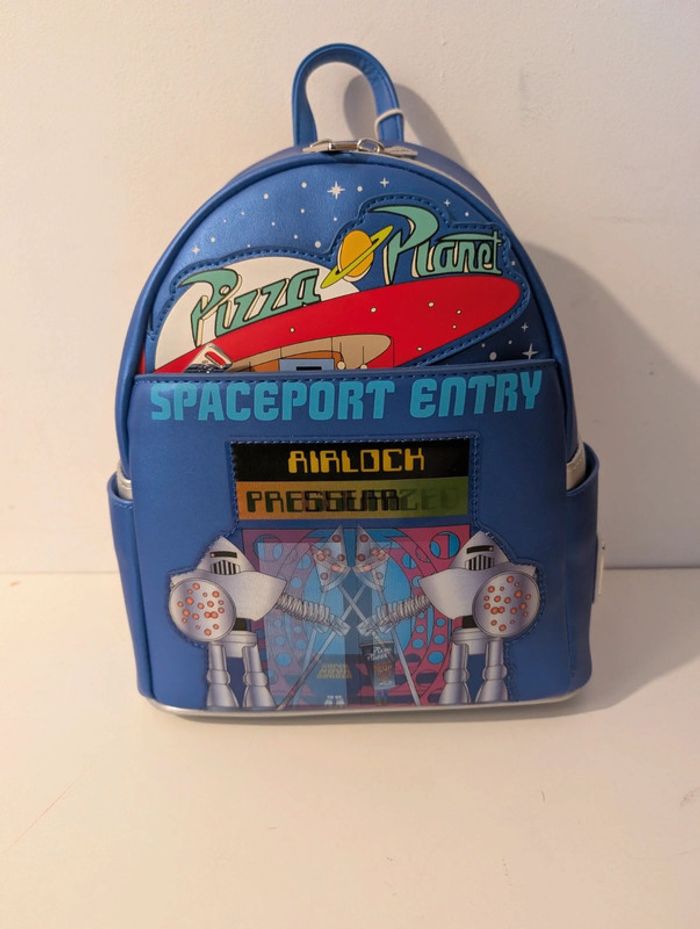 Sac à dos Loungefly Toy Story "pizza planet"