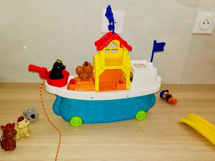 Bâteau tut tut animaux avec grand tobbogan - photo numéro 4