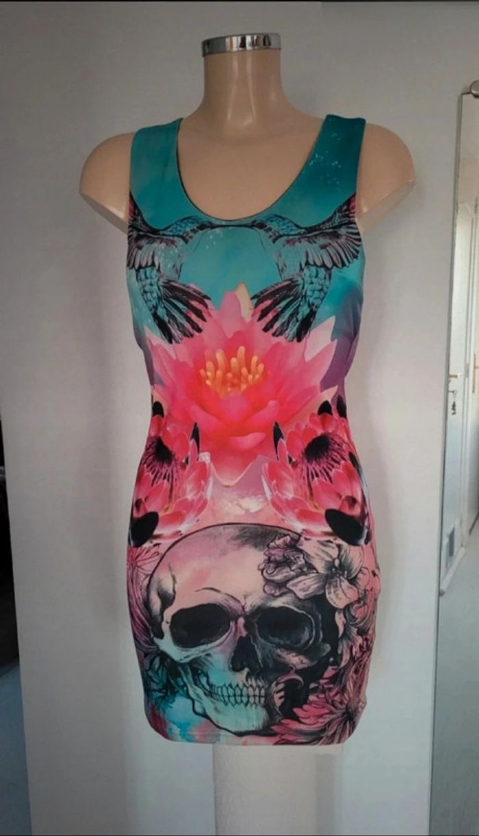 Robe moulante skull T36-38 - photo numéro 2