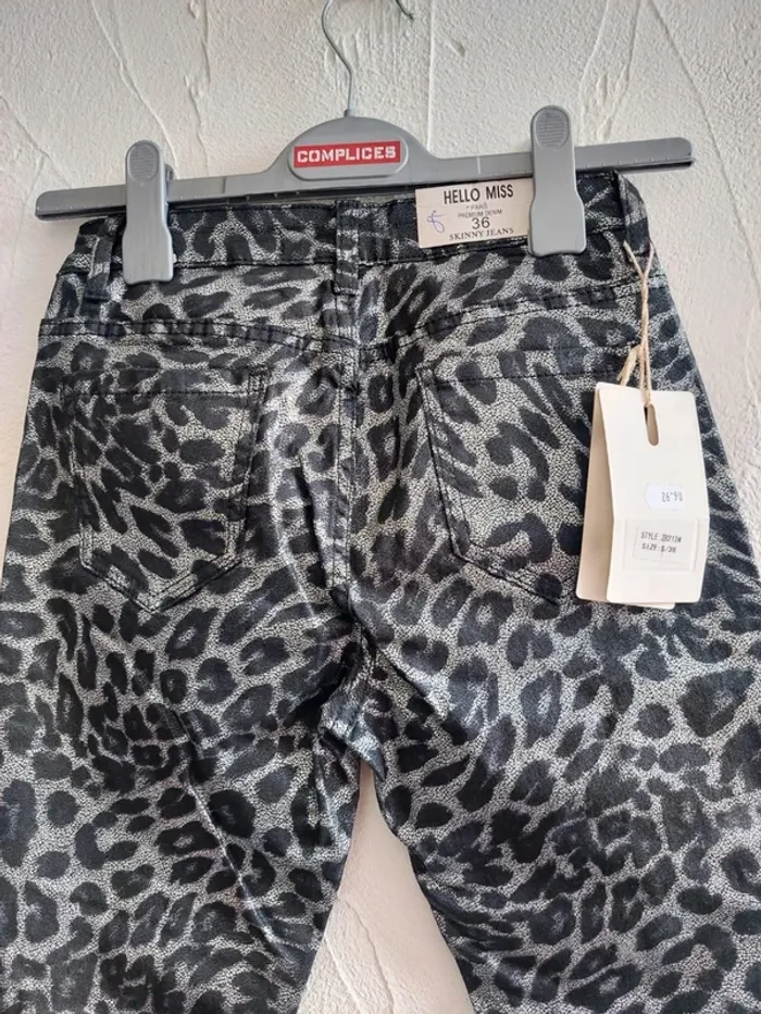 Pantalon Slim Léopard Hello Miss Taille 36 - photo numéro 5
