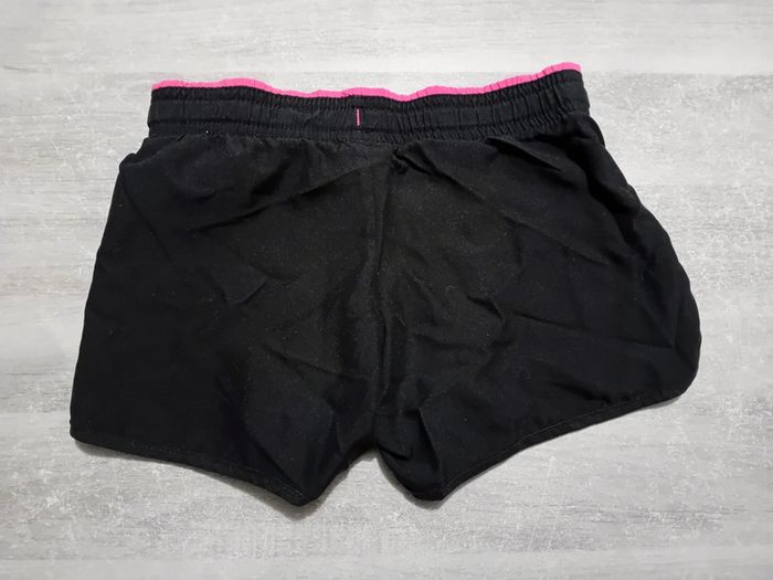 Short 8 ans - photo numéro 3