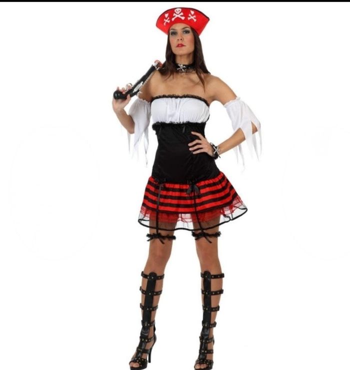 Déguisement de pirate femme