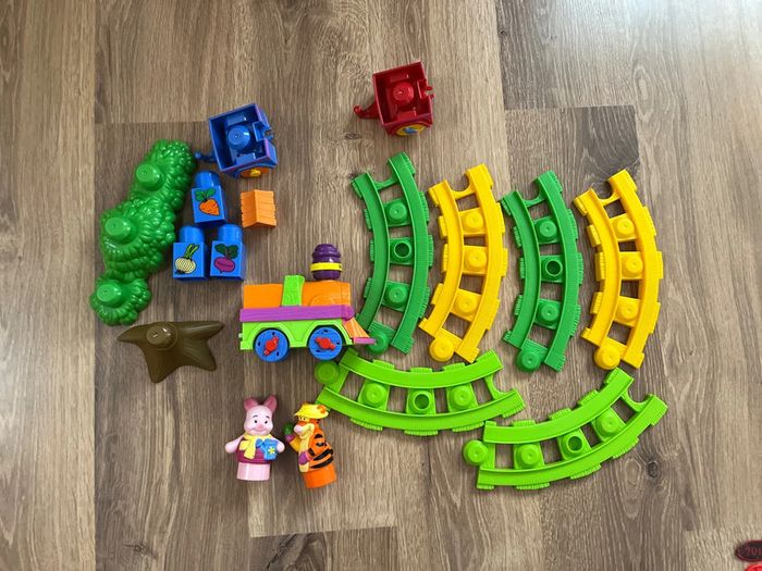 Petit circuit train Mega Bloks Disney - photo numéro 10