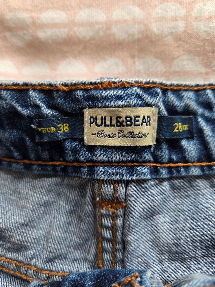 Short en jean Pull & Bear taille 38 - photo numéro 2