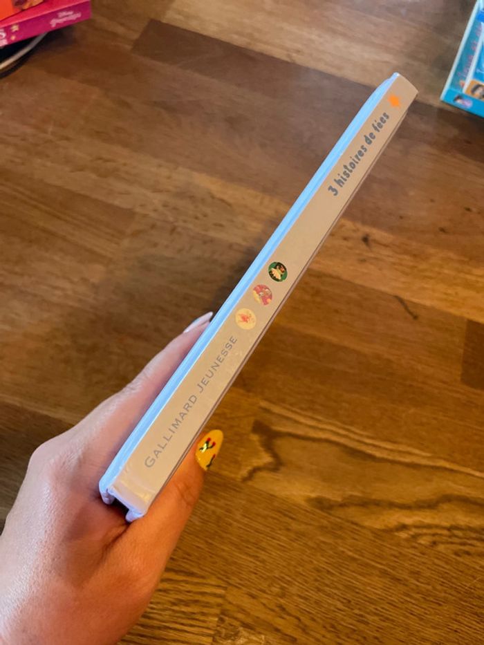 Livre 3 histoires de fées - photo numéro 2