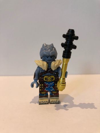 Figurine type lego Korg. Marvel