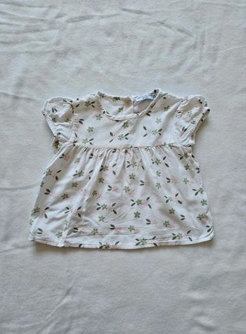 Magnifique blouse fleurie