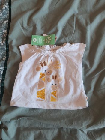 Tee-shirt Obaïbi taille 1 mois neuf avec étiquettes