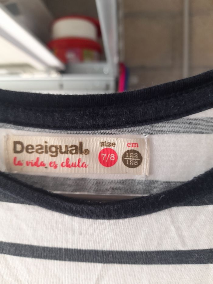 Jolie robe de chez desigual en 7-8ans - photo numéro 2