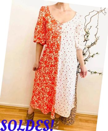 Dernier prix 🤩Belle robe fleurie bi colore taille XXS/XS