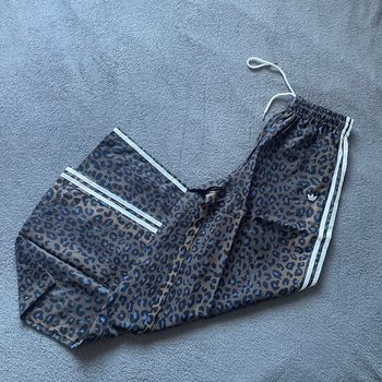 Pantalon adidas léopard 
