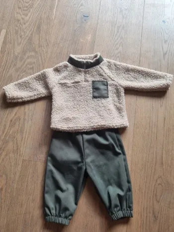 Ensemble sweat et pantalon