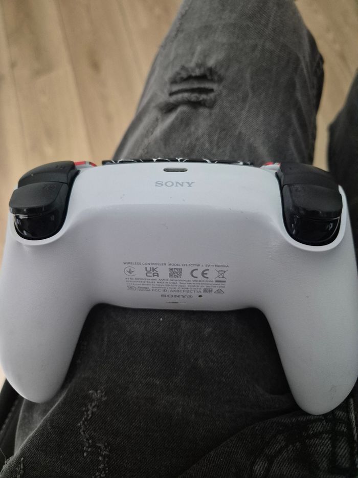 Manette ps5 v2 original custom  spiderman - photo numéro 4