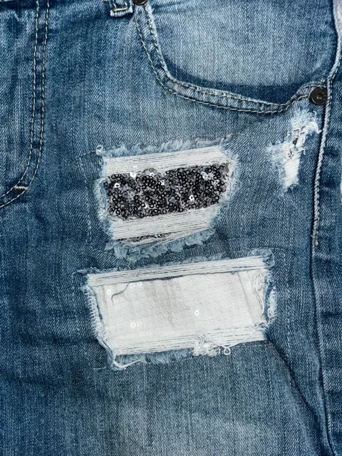 Short jean femme, short femme taille S, mini short en jean, short jeans déchiré - photo numéro 3