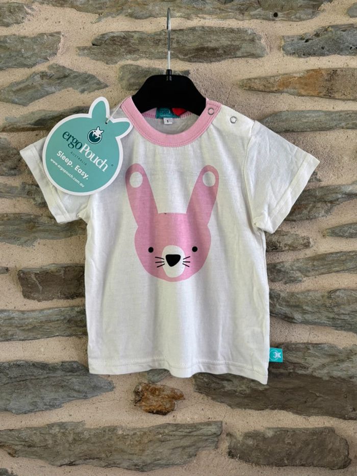 T-shirt taille 1 an neuf avec étiquette