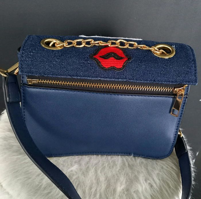 Sac original avec écussons - photo numéro 2