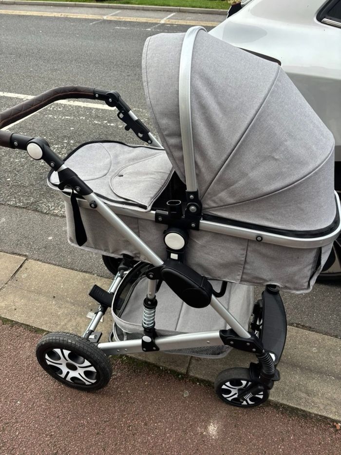 Poussette 2 en 1 - photo numéro 2
