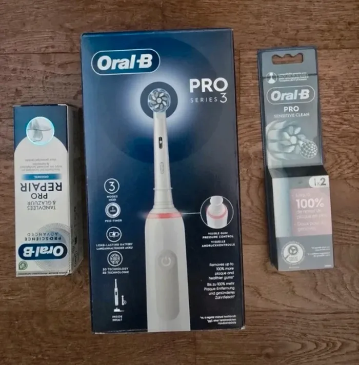 🌟 Brosse a dent electrique oral B pro 3 blanche +2 brossettes + dentifrice 🌟