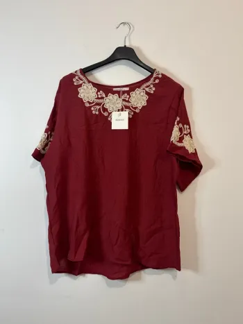 Tunique femme rouge brodée – Taille unique (jusqu’au 46) Chic & tendance