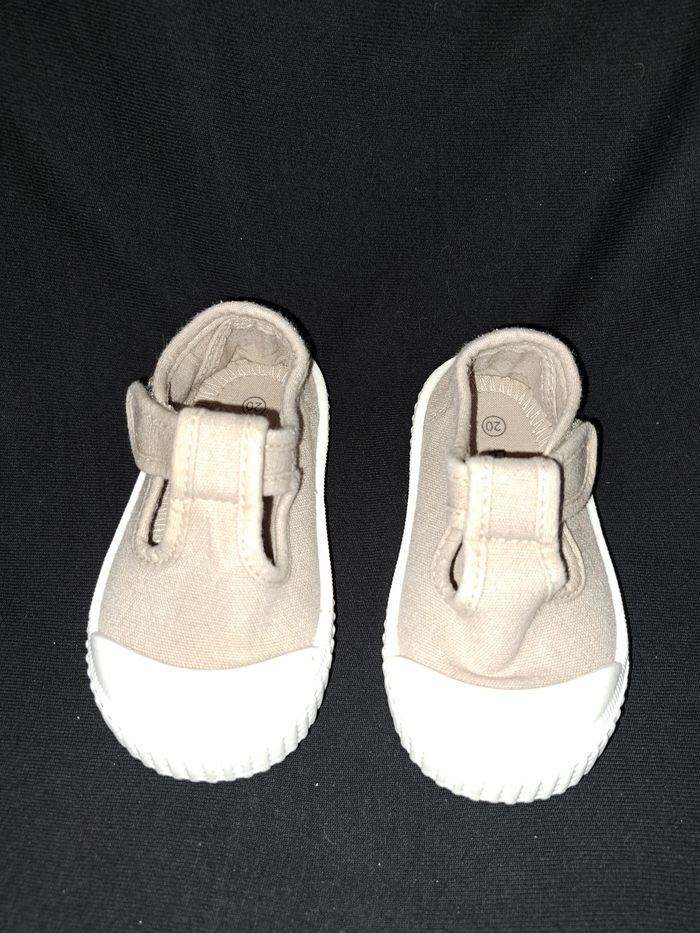 Chaussures pour bébé - photo numéro 2