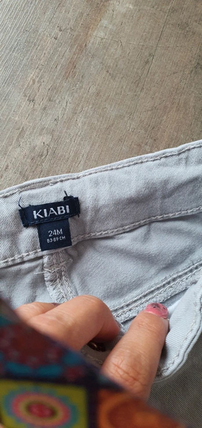 Pantalon kiabi 24 mois en très bon état - photo numéro 2