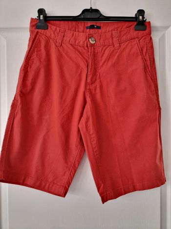 Très beau bermuda taille 38