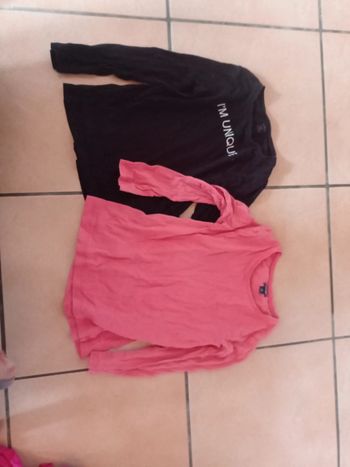 Lot deux tee-shirts manches longues