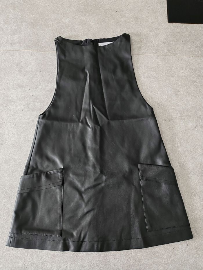Robe en cuir zara 9 ans