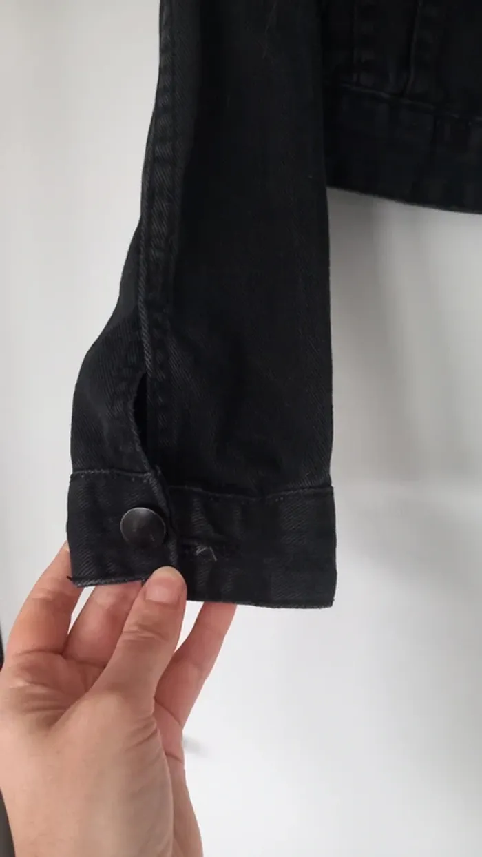 Veste en jeans noir délavée - photo numéro 2