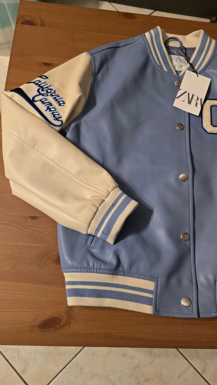 Neuve (non portée) 🏷😍superbe  Veste teddy 10 ans fille 🏷😍 - photo numéro 2
