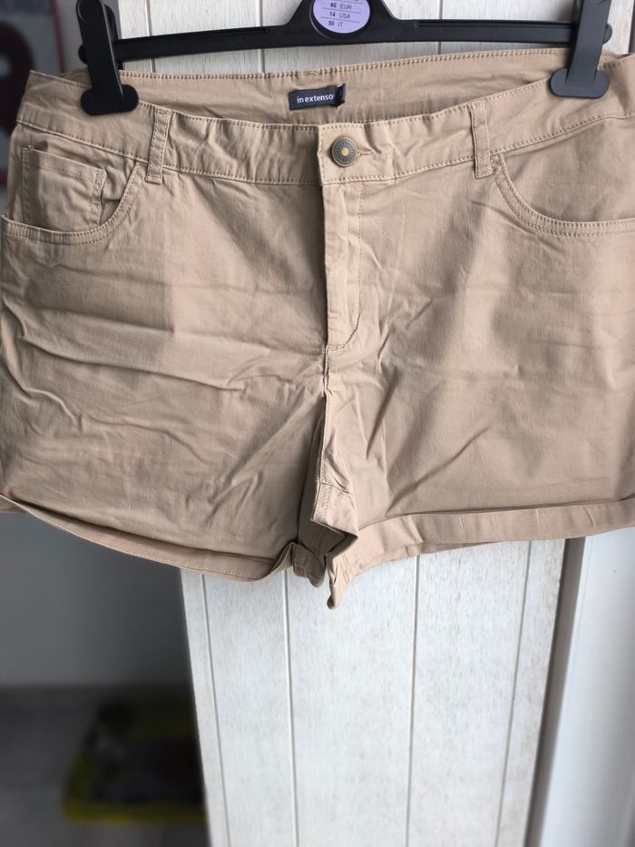 Short beige femme