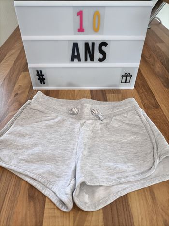 Short gris à lacet paillettes 10 ans Kiabi 