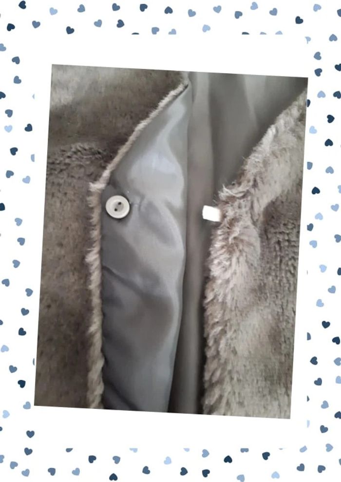 2 boléros effet fourrure 5/6 ans - photo numéro 6