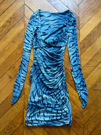 Neuve: Robe dos nu Zara XS.