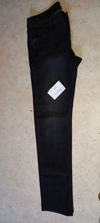 Jean in extenso t.42 gris foncé avec strass