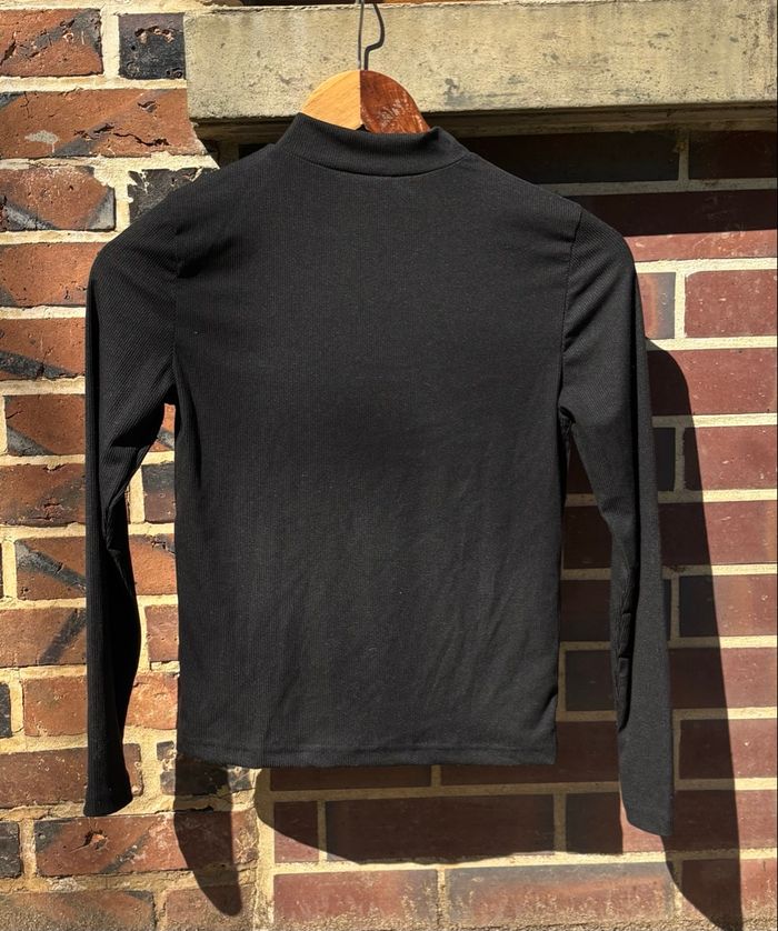 🖤 T-shirt noir col montant côtelé – 11-12 ans - photo numéro 2