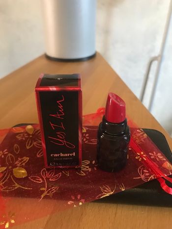 Cacharel Yes I Am miniature