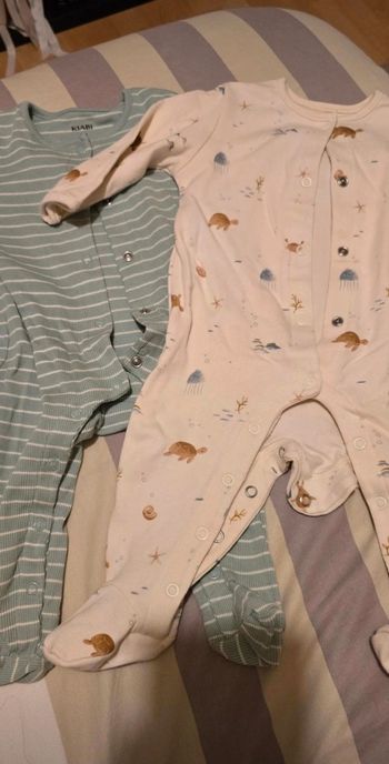 Lot de 2  pyjamas 6 mois