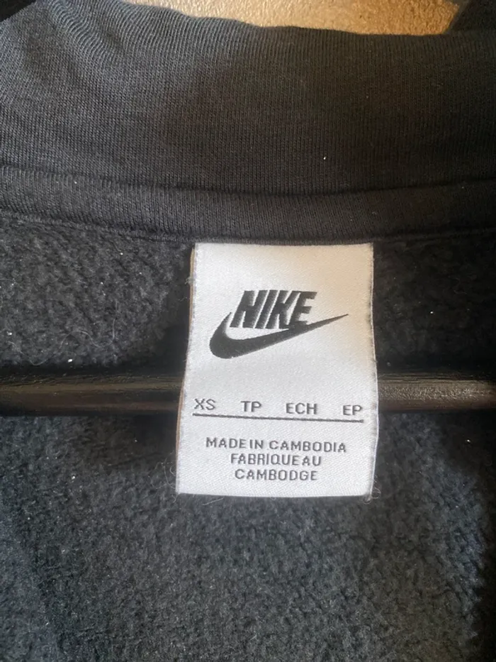 Pull Zip Nike XS - photo numéro 3