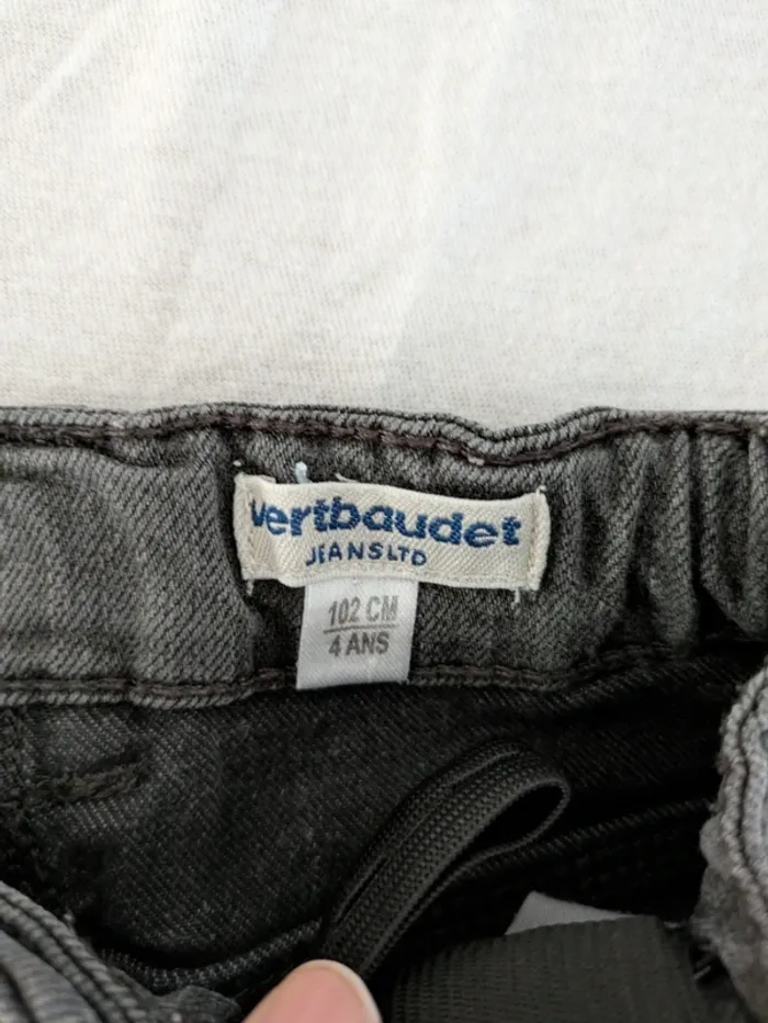 Jean gris Vertbaudet avec étoile - 4 ans (Taché / Idéal activités 🎨) - photo numéro 3