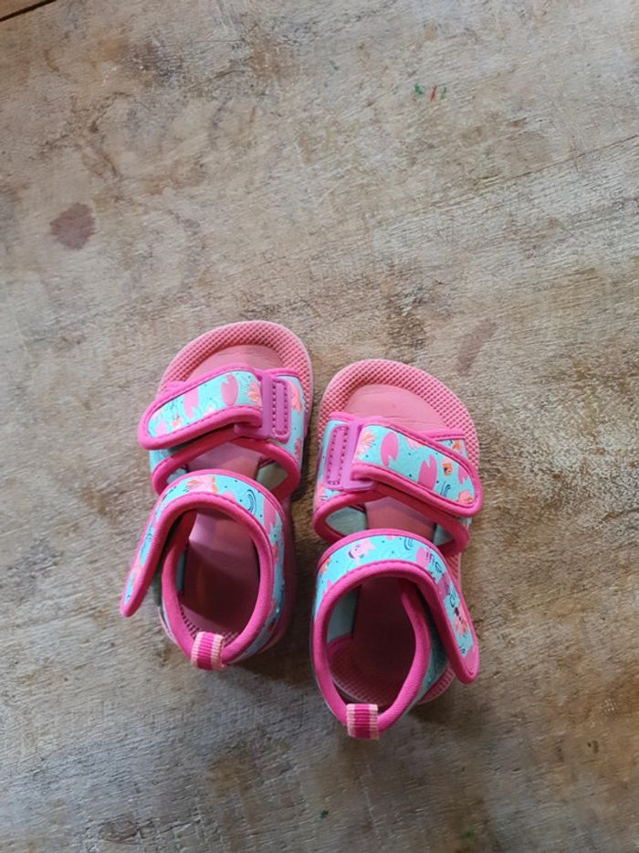 Sandales natation bébé taille 21 - photo numéro 4