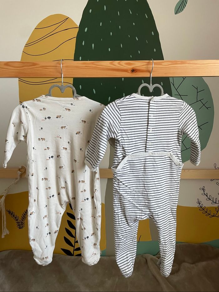 Lot de 2 pyjamas léger tachés - photo numéro 2