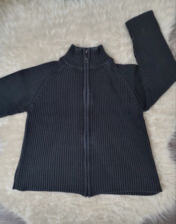 Gilet zippé T. 8 ans