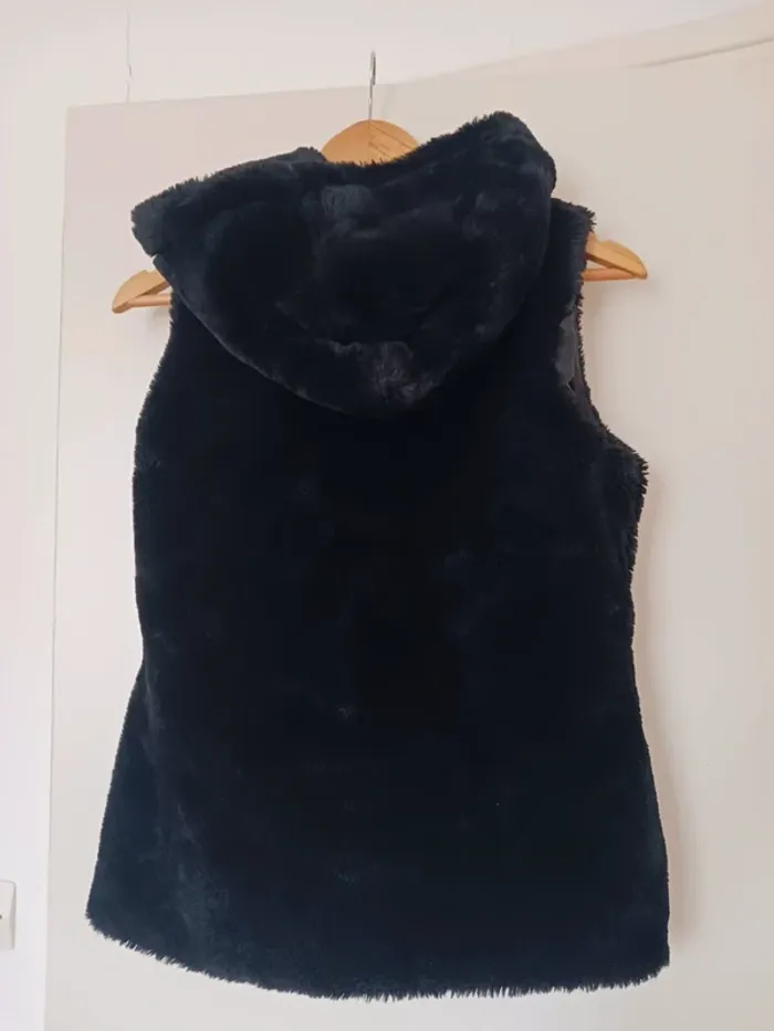 Veste sans manche à capuche - photo numéro 2
